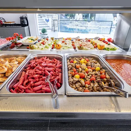 Paloma Family Club 4* ビテツ